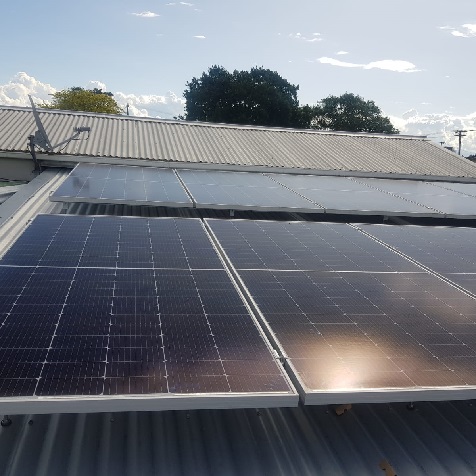 Système solaire hors réseau Bluesun 5kw en Nouvelle-Zélande
    