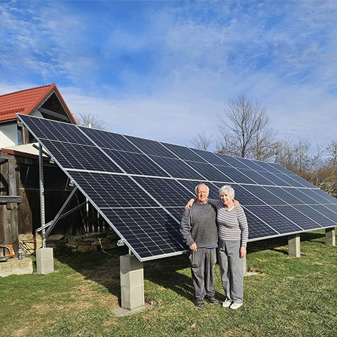 Système solaire hors réseau Bluesun 10kw en Bulgarie
    