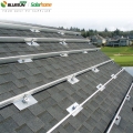 Système de montage et de rayonnage solaires pour toit en tôle