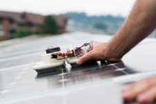 L'université suisse a développé un robot propre pour les systèmes photovoltaïques sur le toit