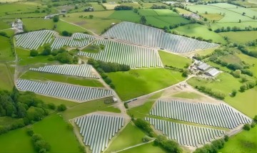 Des recherches montrent que l'installation photovoltaque du Royaume-Uni a augment de 82 % d'une anne sur l'autre !