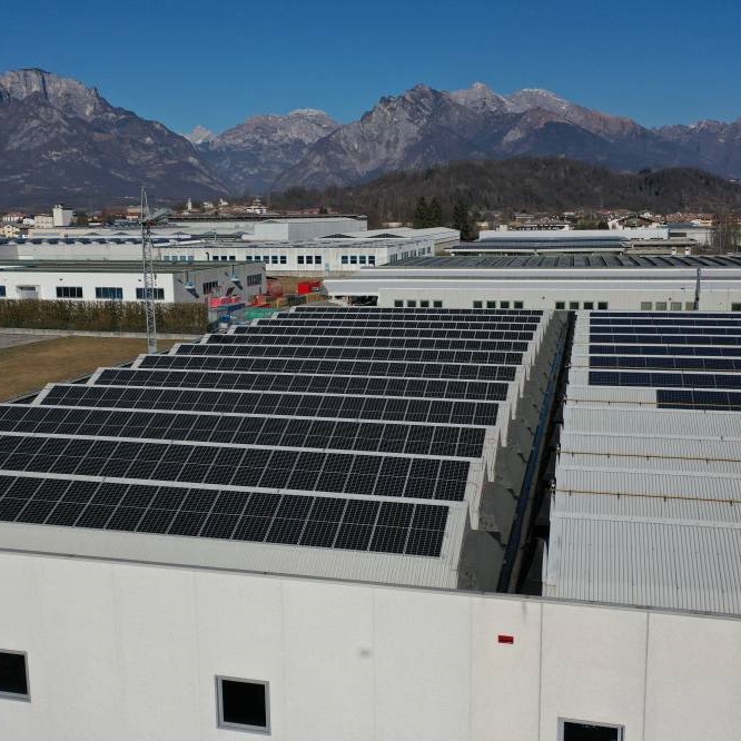 Projet solaire Bluesun 120KW sur réseau en Italie
